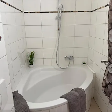 Komfort Studio-apartment Mit Kueche & Balkon * Offenbach am Main