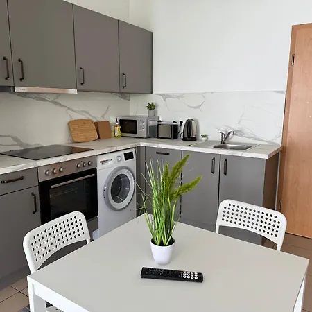 Komfort Studio-apartment Mit Kueche & Balkon * Offenbach am Main